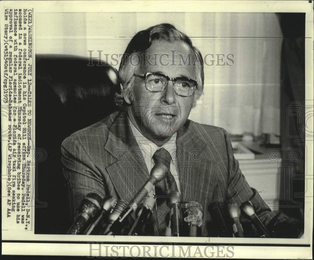 1973 Press Photo Representative Bertram Podell interviewed in Capitol Hill