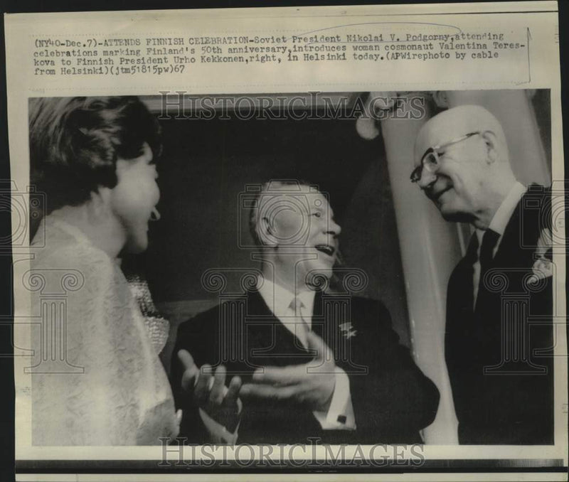 Load image into Gallery viewer, 1967 Press Photo Soviets Nikolai Podgorny and Valentina Tereshkova visit Finland
