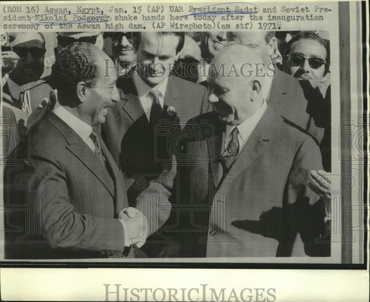 1971 Press Photo Presidents Sadat and Nikolai Podgorny at Aswan dam inauguration
