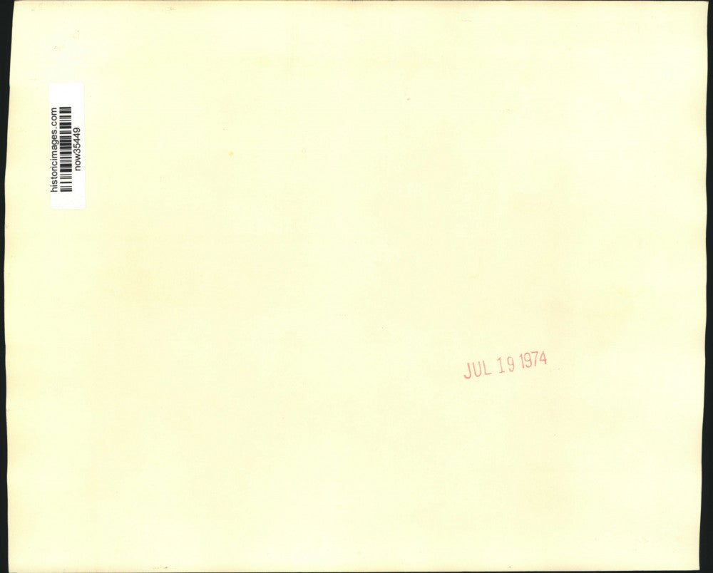 1974 Press Photo Cypriot students march to Greek Embassy in Prague - now35449