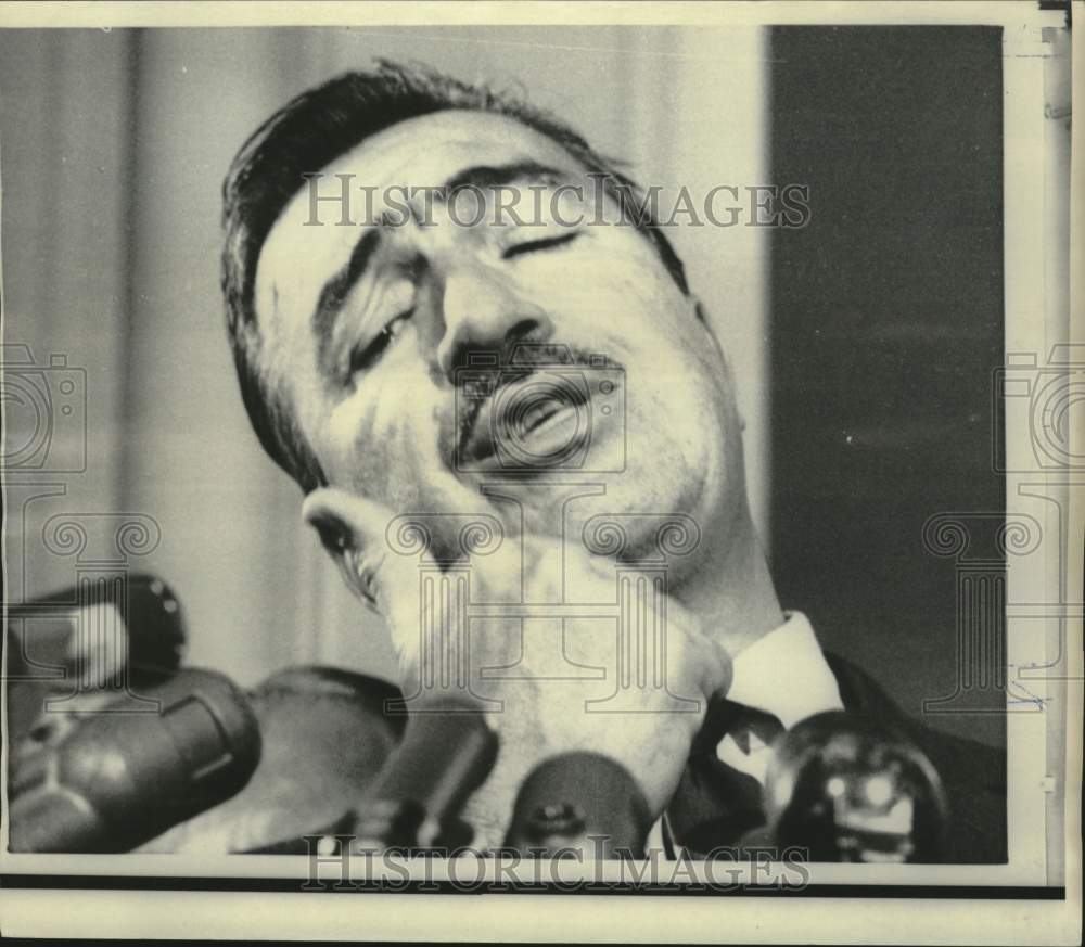 1966 Press Photo New York Representative Adam Clayton Powell stripped of powers