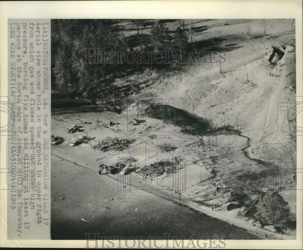 1965 Press Photo Aerial view of gas pipeline explosion in Natchitoches, LA