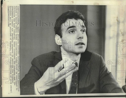 1966 Press Photo Ralph Nader testifies at Senate Public Works subcommittee