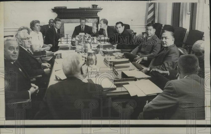 Load image into Gallery viewer, 1967 Press Photo Civil Disorders Commission members meet in Washington
