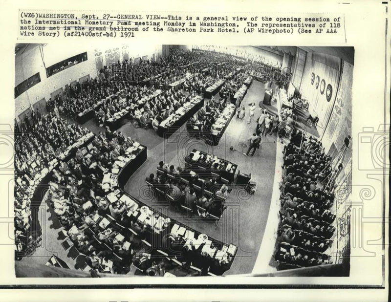 Load image into Gallery viewer, 1971 Press Photo International Monetary Fund opening session in Washington
