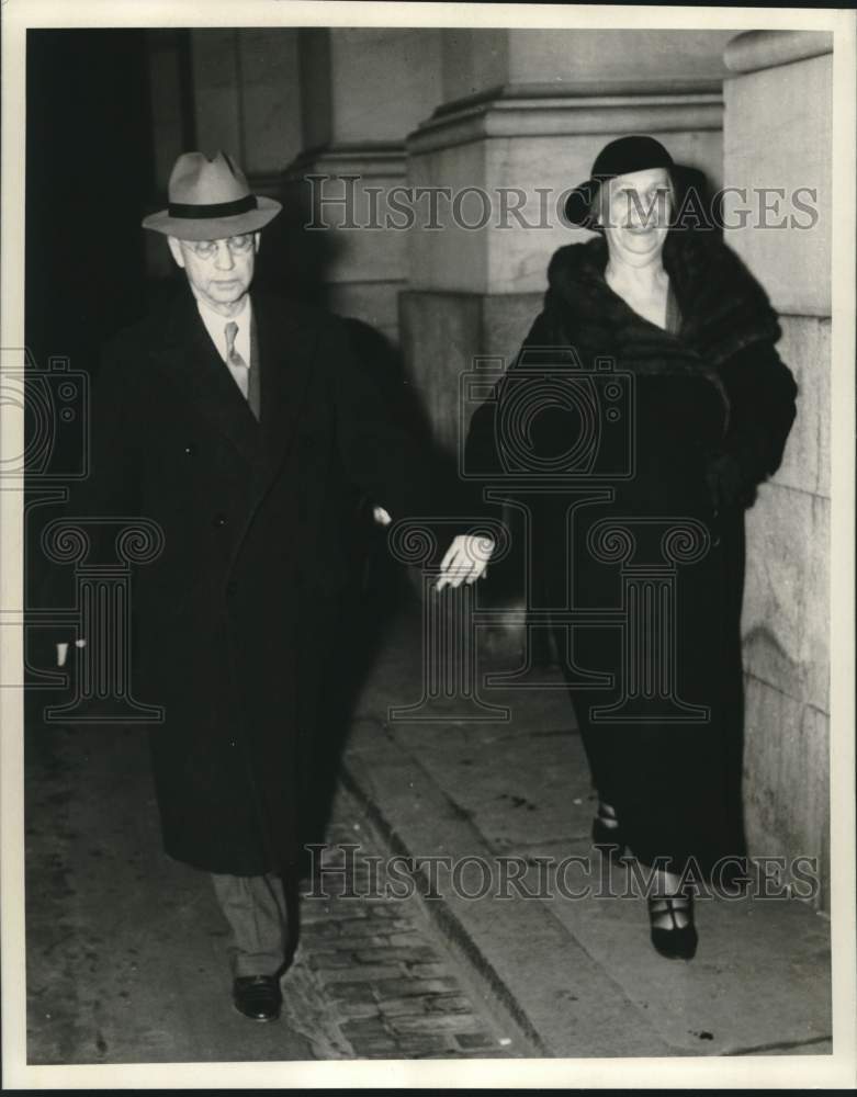 1936 Press Photo Judge Halsted Ritter and sister leave House of Representatives