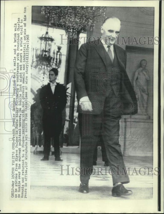 1968 Press Photo French Premier Georges Pompidou leaves Paris' Elysee Palace