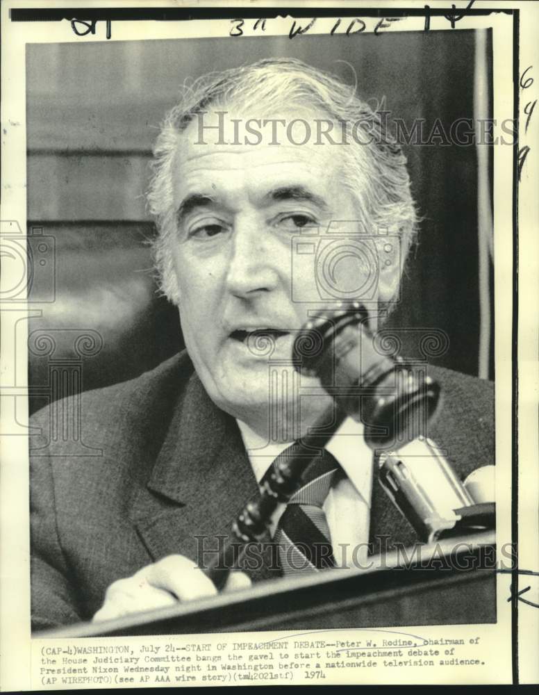 Load image into Gallery viewer, 1974 Press Photo House Judiciary chairman Peter Rodino at impeachment debate
