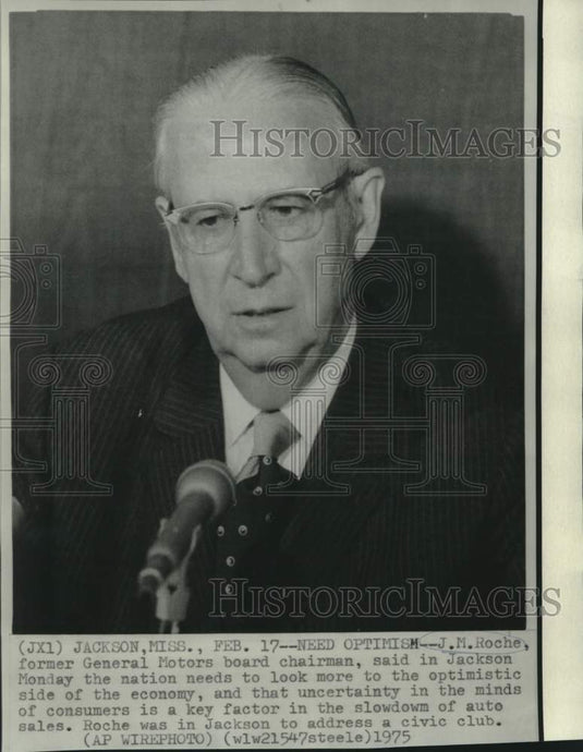 1975 Press Photo Former General Motors chairman J.M. Roche address MS civic club