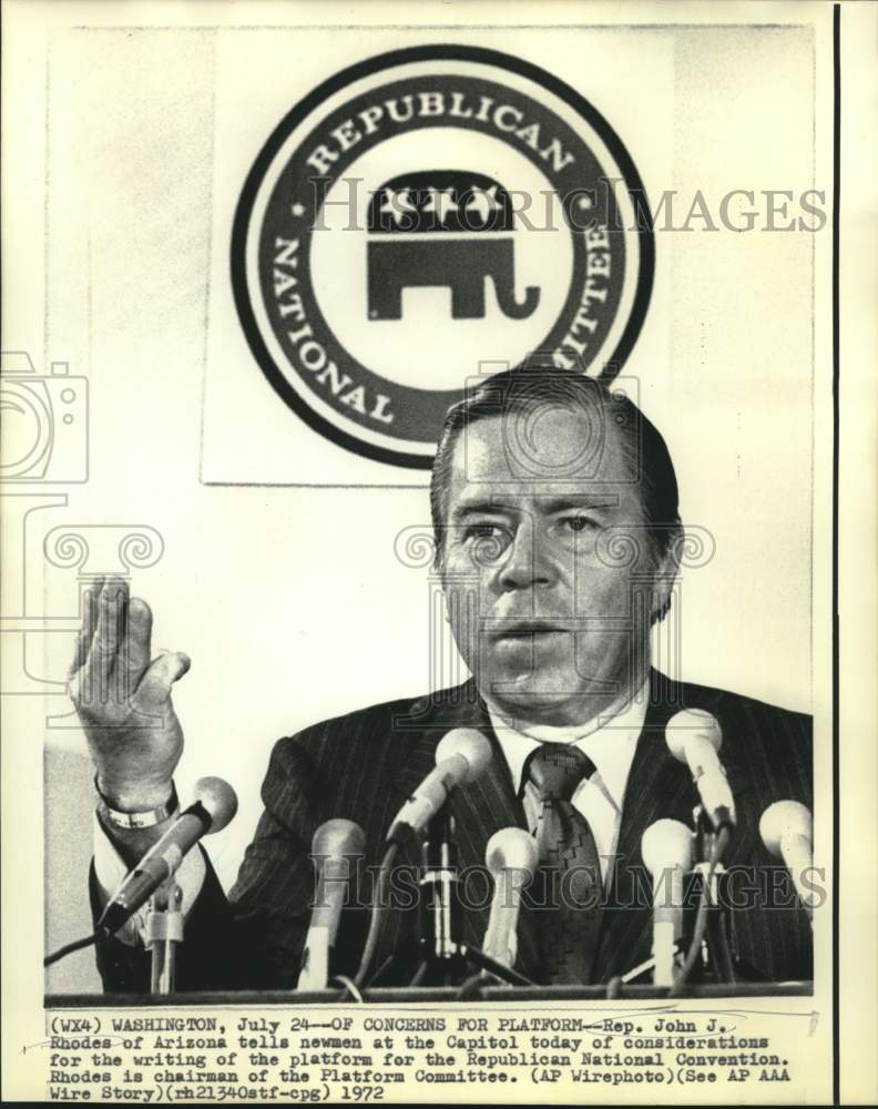 1972 Press Photo Rep. John Rhodes speaks to newsmen at the Capitol, Washington