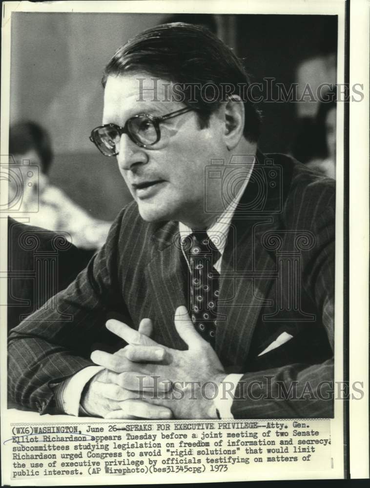 Load image into Gallery viewer, 1973 Press Photo Attorney General Elliot Richardson Testifies before Senate
