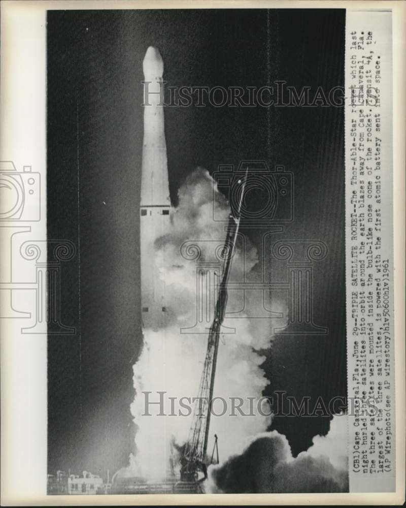 Load image into Gallery viewer, 1961 Press Photo Thor-Able-Star Rocket Hurls 3 Satellites into Orbit - now36643
