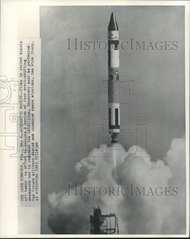 1965 Press Photo Titan 3A rocket blast from Cape Kennedy in orbiting maneuvers