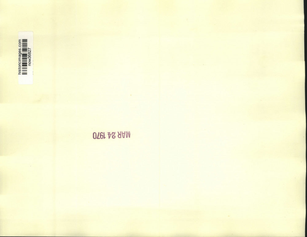 1970 Press Photo New Jersey's McGuire AFB men arrive to work accumulated mail