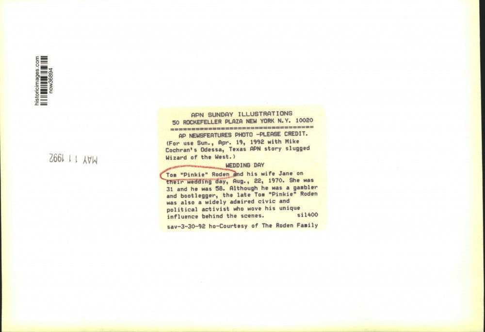 1970 Press Photo Tom "Pinkie" Roden and Jane on wedding day - now36894