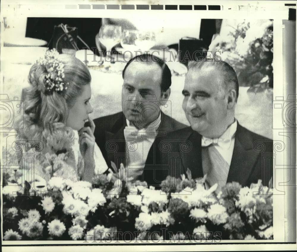 1970 Press Photo French Pres. Georges Pompidou talks with Tricia Nixon, New York