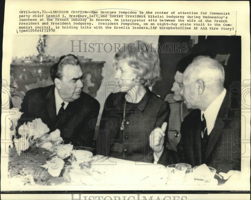 Load image into Gallery viewer, 1970 Press Photo Soviet Leaders at Luncheon with French President's Wife, Moscow
