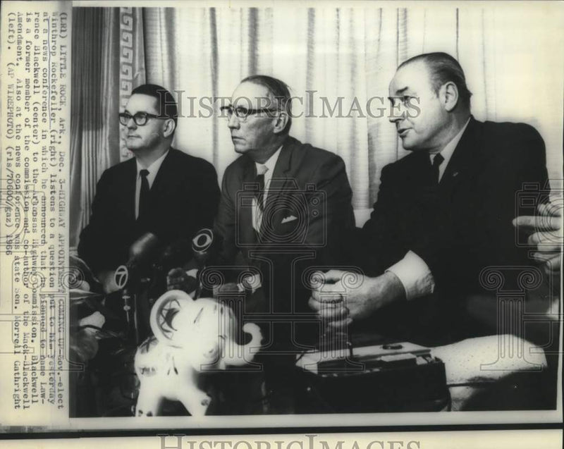 Load image into Gallery viewer, 1966 Press Photo Arkansas Governor-Elect Winthrop Names Highway Commissioner

