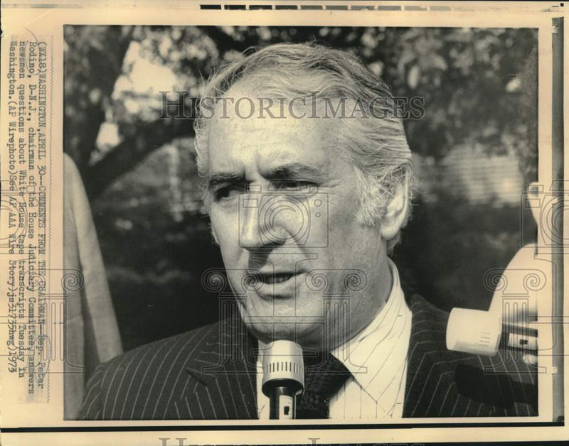 Load image into Gallery viewer, 1973 Press Photo Chairman Peter Rodino answers newsmen questions in Washington
