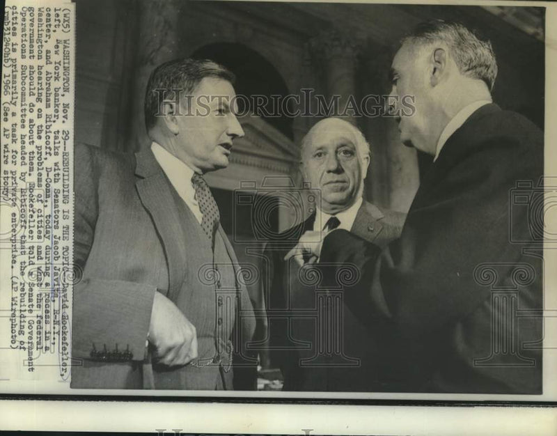 Load image into Gallery viewer, 1966 Press Photo David Rockefeller and Senators talk of problems of cities
