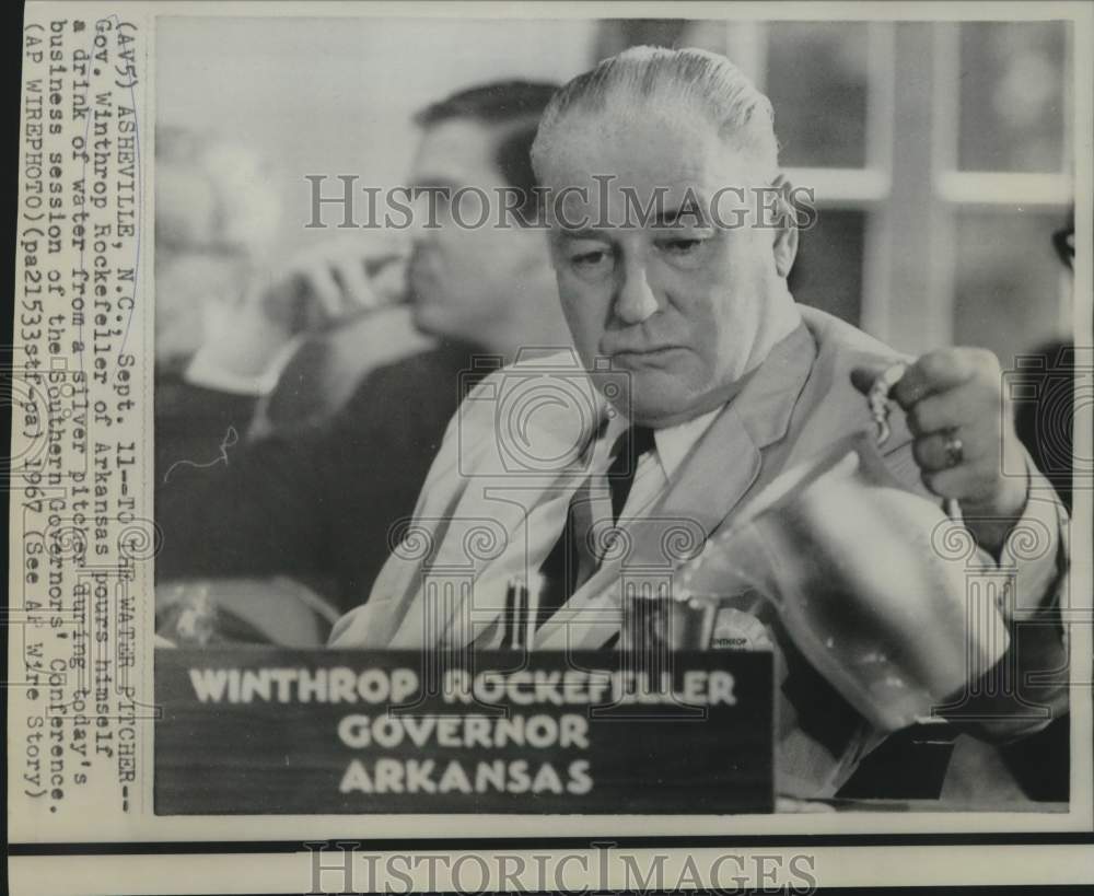 1967 Press Photo Arkansas Governor Rockefeller at Southern Governors&#39; Conference