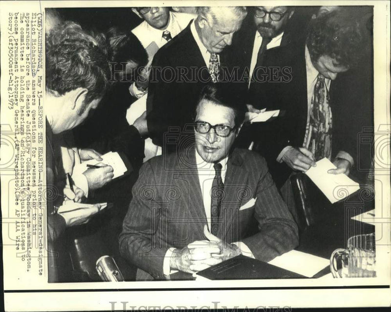 Load image into Gallery viewer, 1973 Press Photo Attorney General-Designate Elliot Richardson &amp; Press
