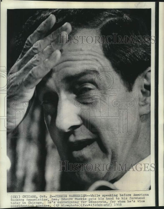 1968 Press Photo Vice Presidential nominee Edmund Muskie speaking in Chicago