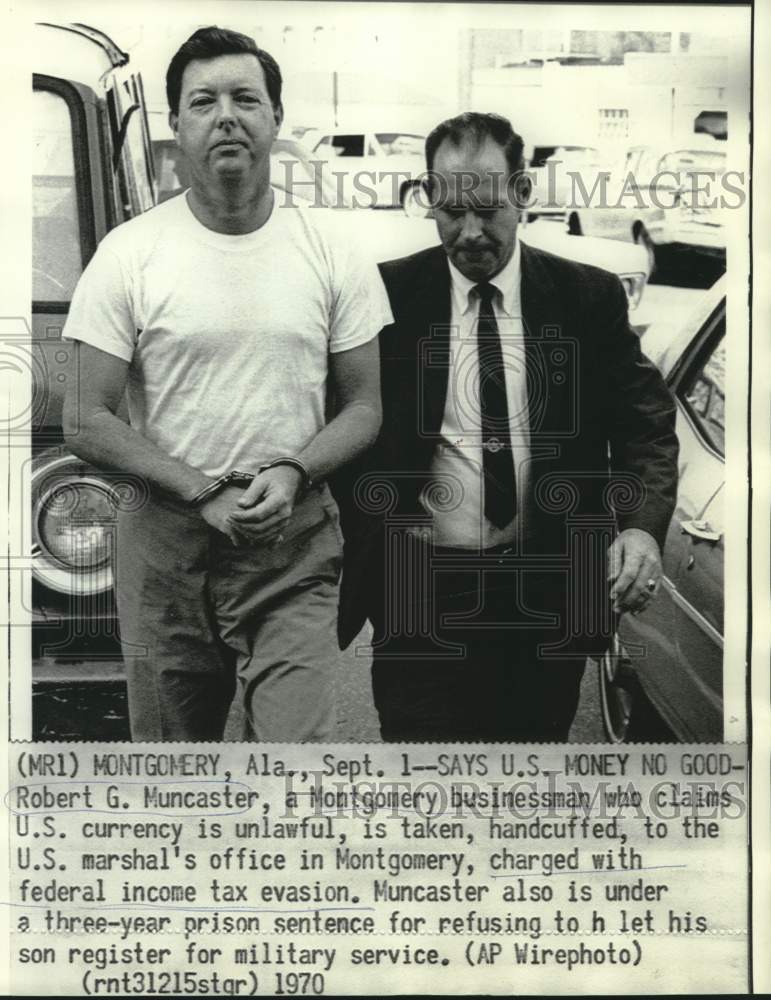 1970 Press Photo Robert Muncaster of Alabama taken to U.S. marshal's office