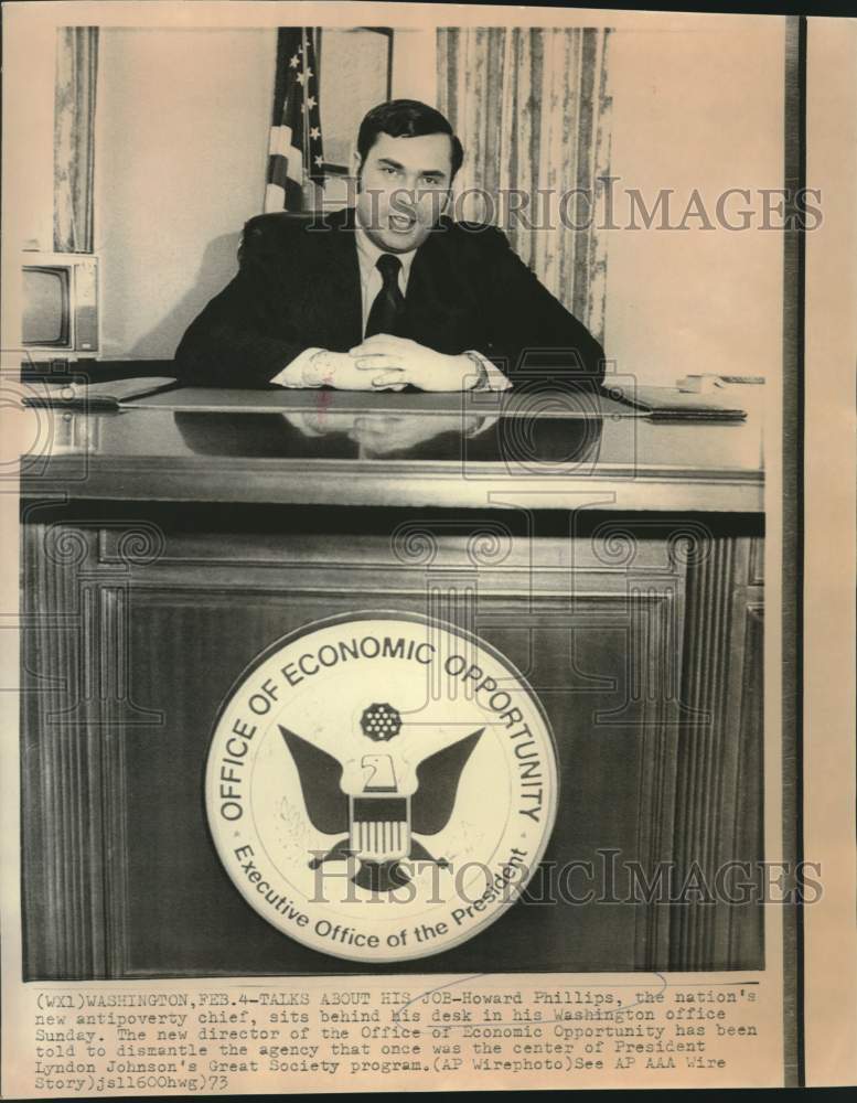 1973 Press Photo Nation&#39;s new antipoverty chief Howard Phillips in Washington