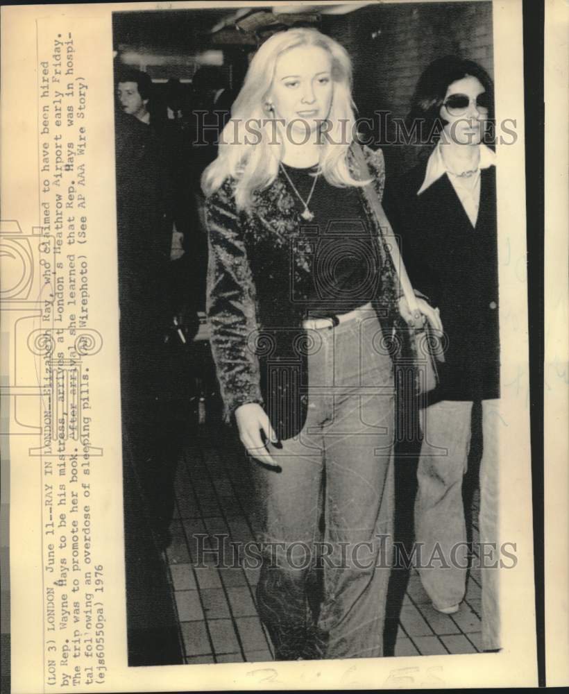 1976 Press Photo Alleged mistress of Representative Hays at Heathrow Airport