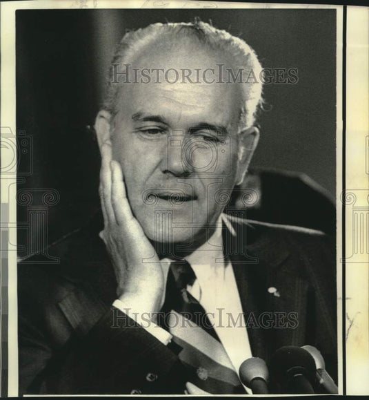 1975 Press Photo Former Air Force Colonel, Author, L. Fletcher Prouty