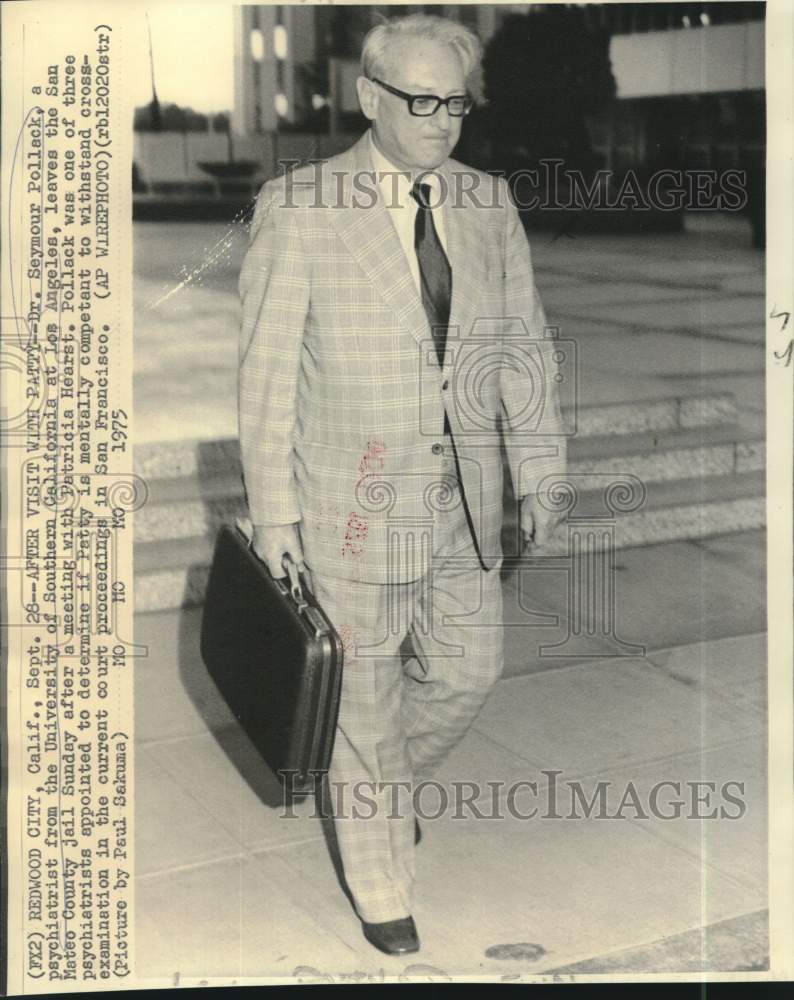 Load image into Gallery viewer, 1975 Press Photo Dr. Seymour Pollack Leaves Session with Patty Hearst
