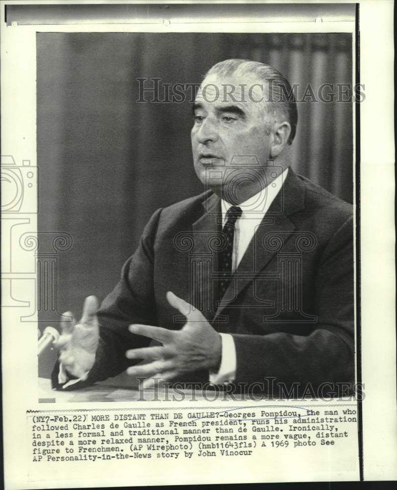 Load image into Gallery viewer, 1969 Press Photo French President Georges Pompidou gestures during speech
