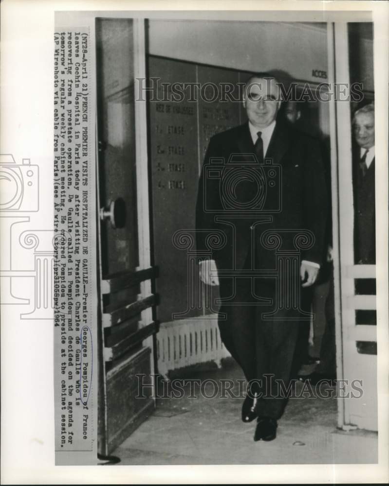 1964 Press Photo France's Georges Pompidou leaves hospital after de Gaulle visit