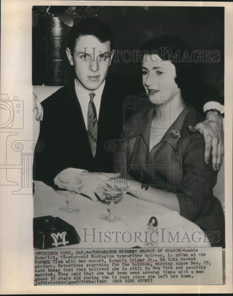 1960 Press Photo Gamble Benedict and Kenneth Delmar shown at Harwyn Club