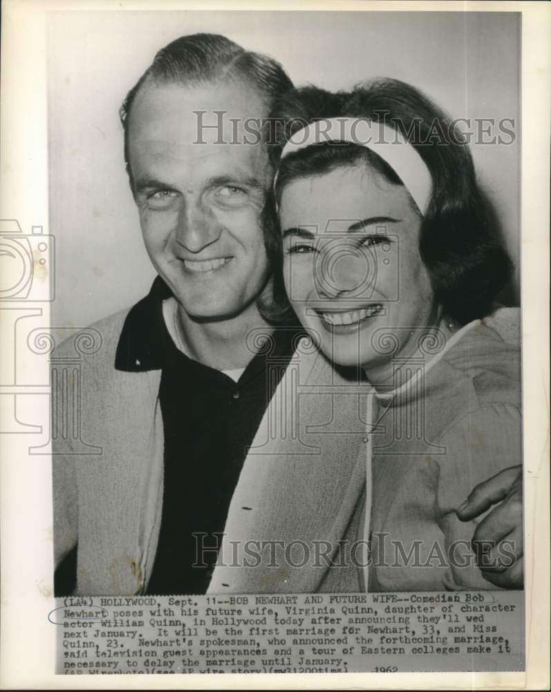 Load image into Gallery viewer, 1962 Press Photo Comedian Bob Newhart &amp; fiance Virginia Quinn smile in Hollywood
