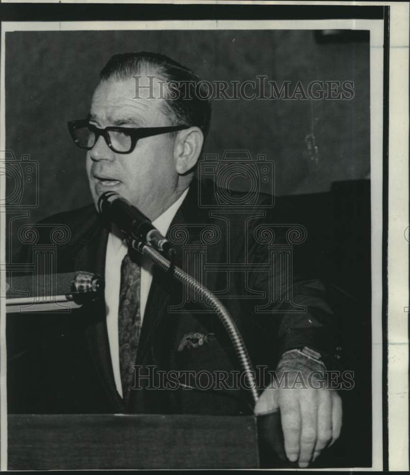 Load image into Gallery viewer, 1968 Press Photo Rep. C.B. Newman speaks to the House on income tax, Washington
