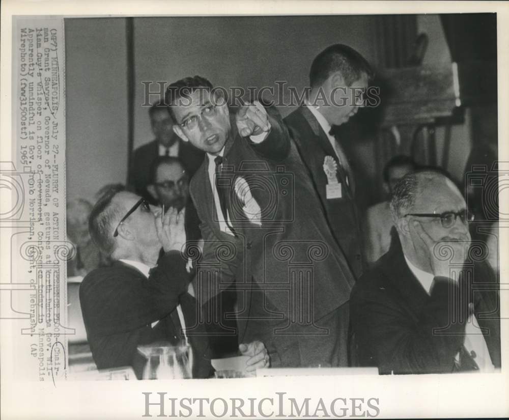 1965 Press Photo Flurry of action on National Governors&#39; Conference floor in MN