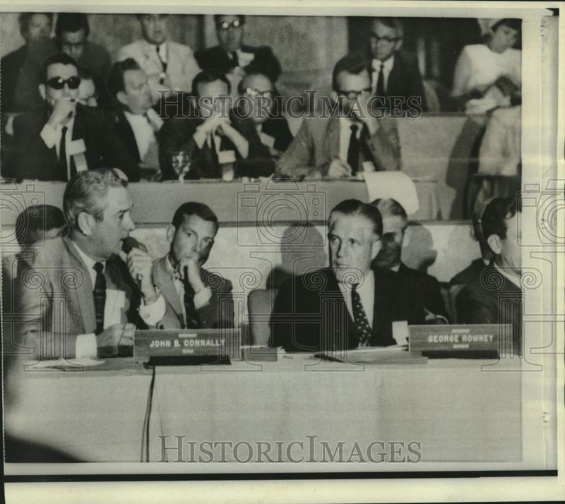 Load image into Gallery viewer, 1966 Press Photo Governors Romney and Connally at National Governors' Conference
