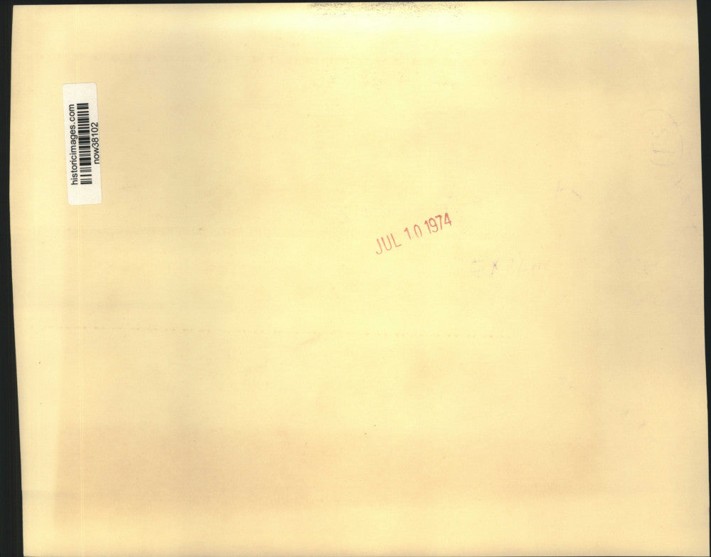 1974 Press Photo Visitors enter the National Baseball Hall of Fame, Cooperstown