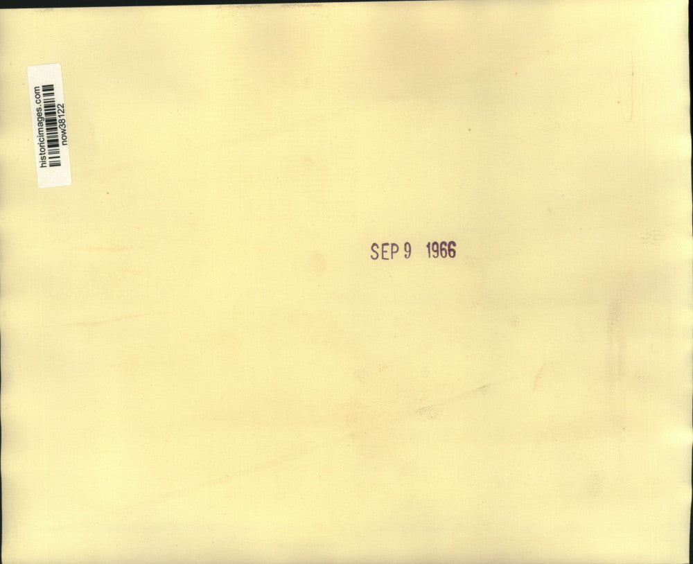 1966 Press Photo Pres. Johnson & family greet Gen. Ne Win & his wife, Washington