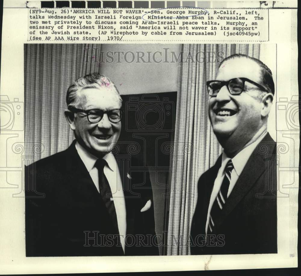 1970 Press Photo Sen. George Murphy chats with Israeli F.M. Abba Eban, Jerusalem
