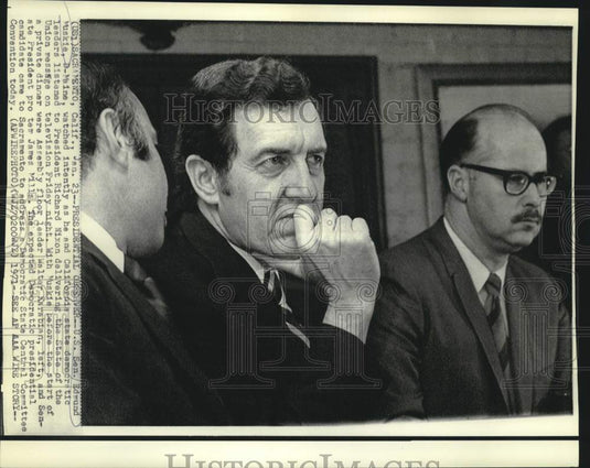 1971 Press Photo Sen. Edmund Muskie & state leaders listen to Pres. Nixon, CA.