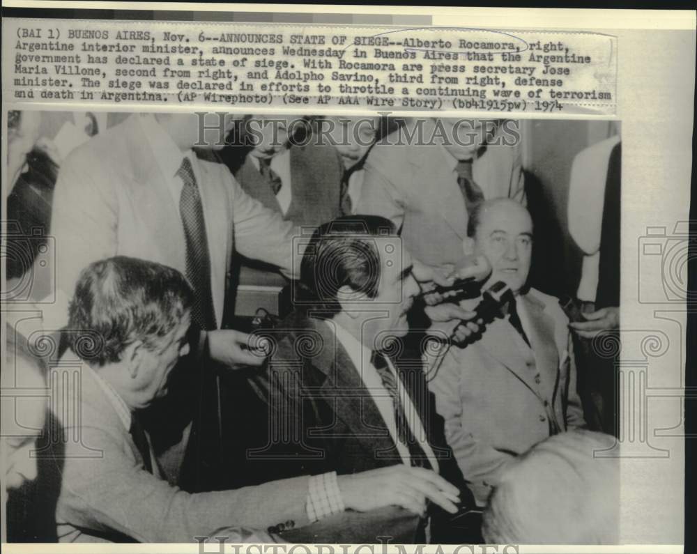 1974 Press Photo Argentina-Alberto Rocamora and delegates declare siege