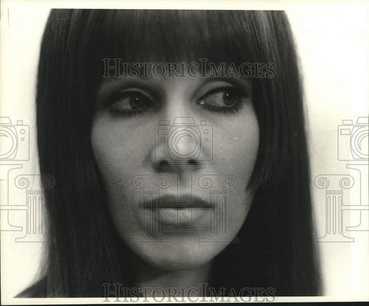 1969 Press Photo Julie Prince Models Body Language With Eye Movement