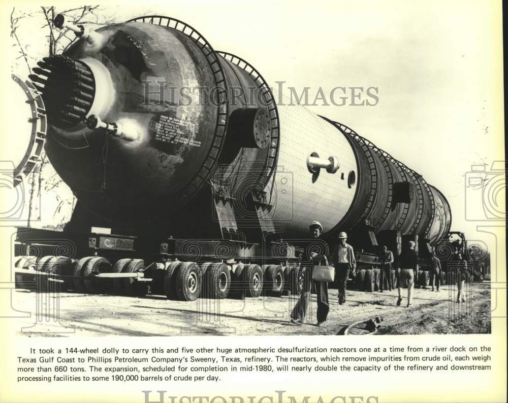 1979 Press Photo Desulfurization reactor moved in Texas to Phillips Petroleum