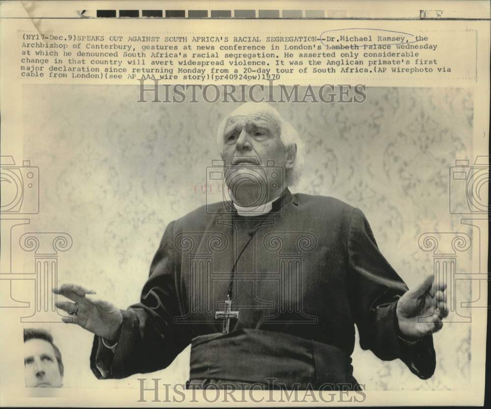 1970 Press Photo Dr. Michael Ramsey at London&#39;s Lambeth Palace news conference