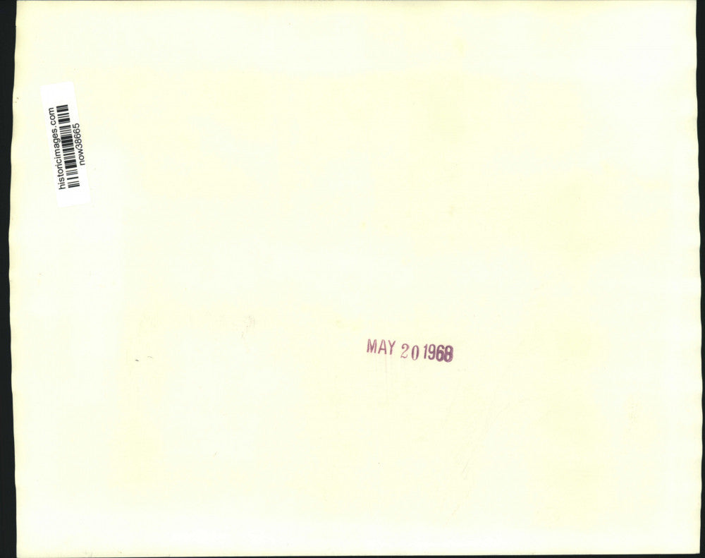 1968 Press Photo Mayor John LIndsay and Soviet's Vladimir Promyslova laugh in NY