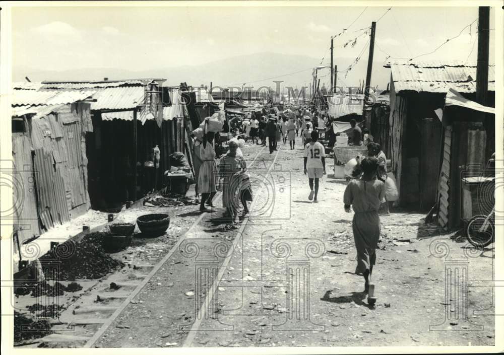 1990 Press Photo Port-au-Prince, Haiti's slum cite Soleil where 200,000 live