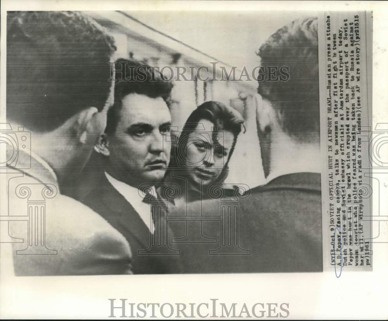 Load image into Gallery viewer, 1961 Press Photo Soviet A.D. Popov injured in Amsterdam airport brawl
